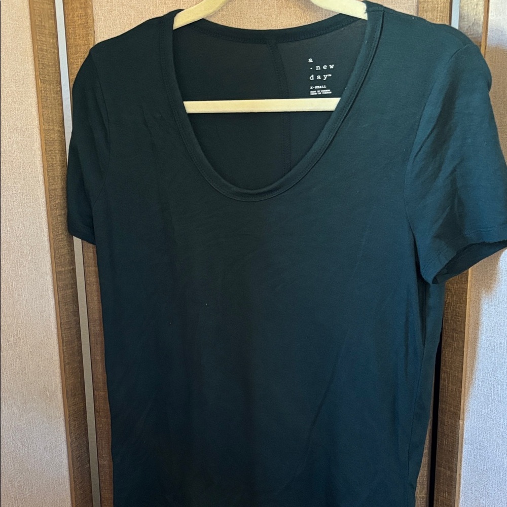 FINAL MARKDOWN A New Day Women's Classic Black Short Sleeve Tee X-Small